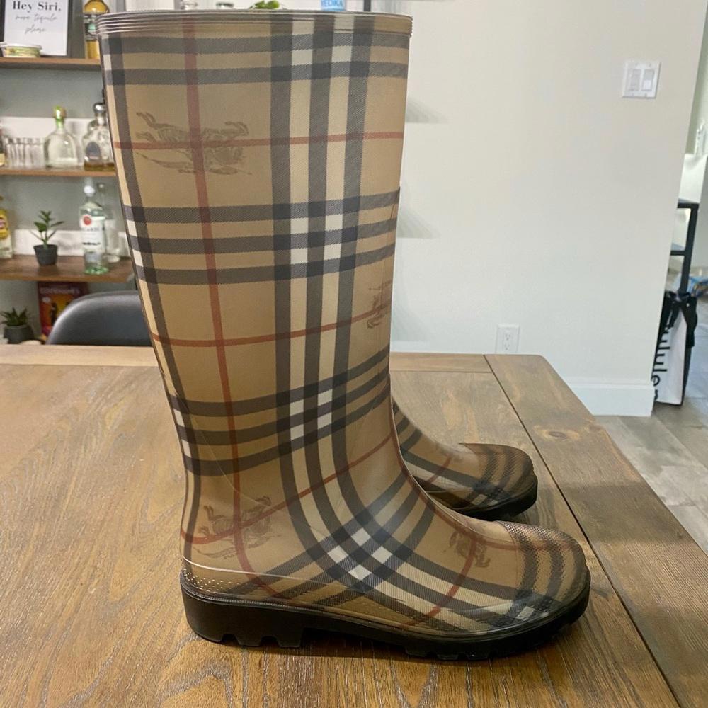 Worn Once Burberry Rain Boots